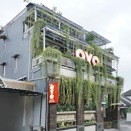 Super Oyo 444 Rafitha Homestay Baturetno Exterior foto