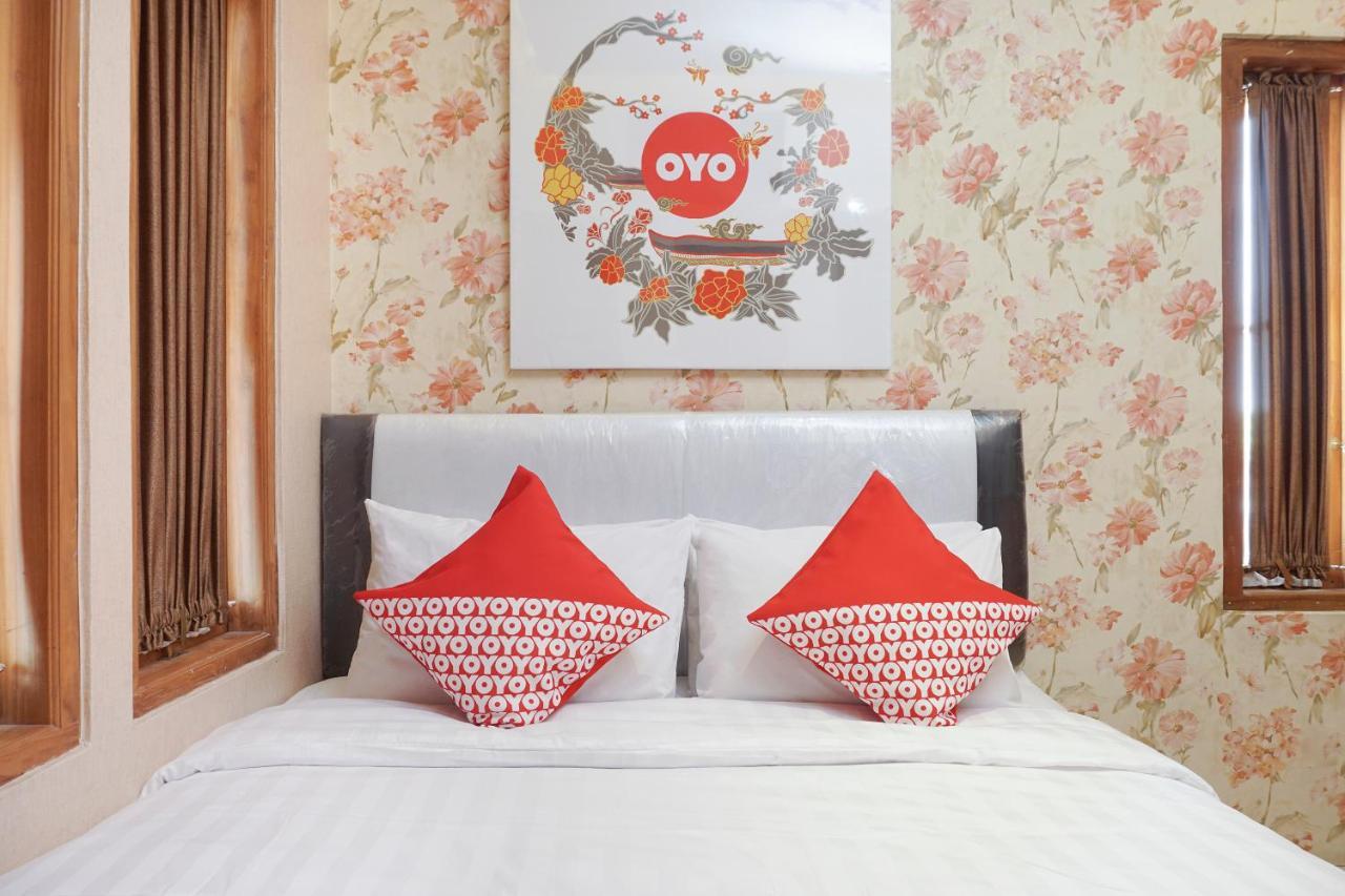 Super Oyo 444 Rafitha Homestay Baturetno Exterior foto